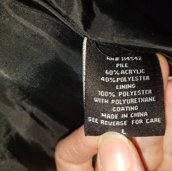 Faux fur short coat - Picture 3 of 3